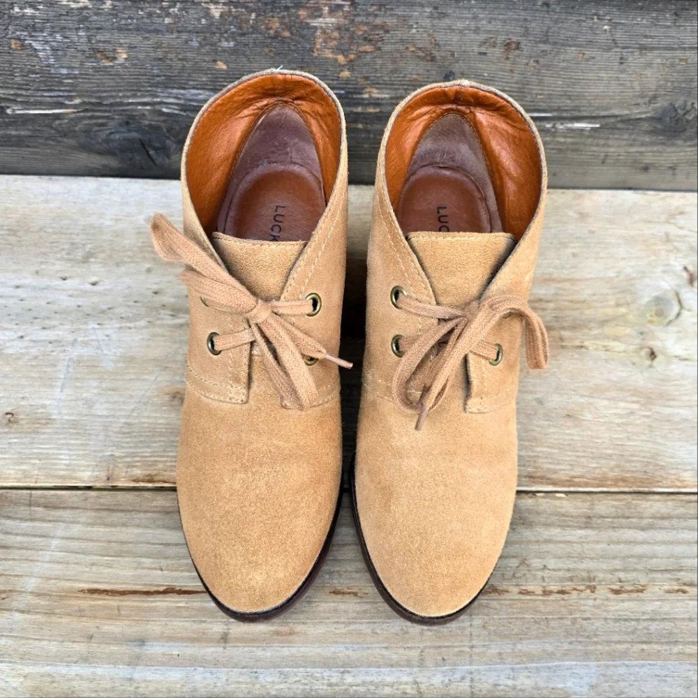 Lucky Brand Sway Y2K Boho Minimalist Suede Lace-up Comfort Wedge Bootie 7M